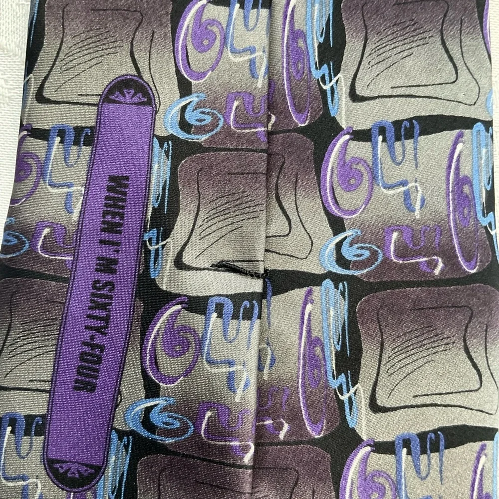 Vtg 100% Silk Neck Tie  "THE BEATLES- WHEN I'M SIXTY- FOUR" 3.75" X 56" in. - Picture 5 of 5